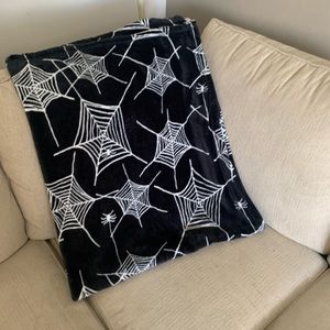 Black spiderweb Halloween throw blanket